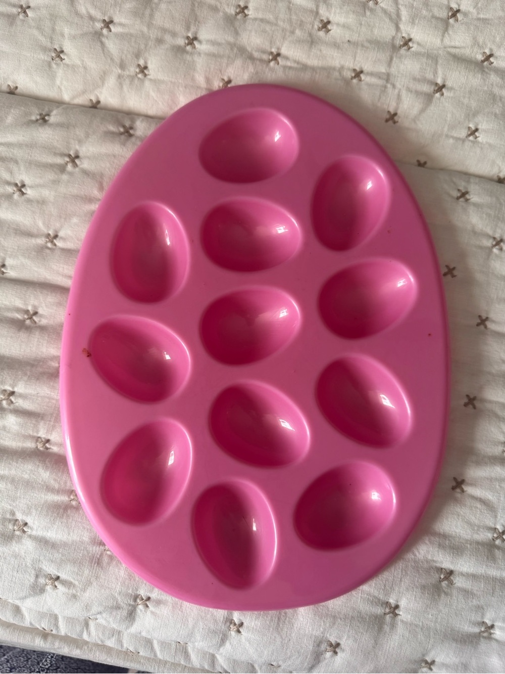 Pink Oval Silicone Egg-Shaped Mold